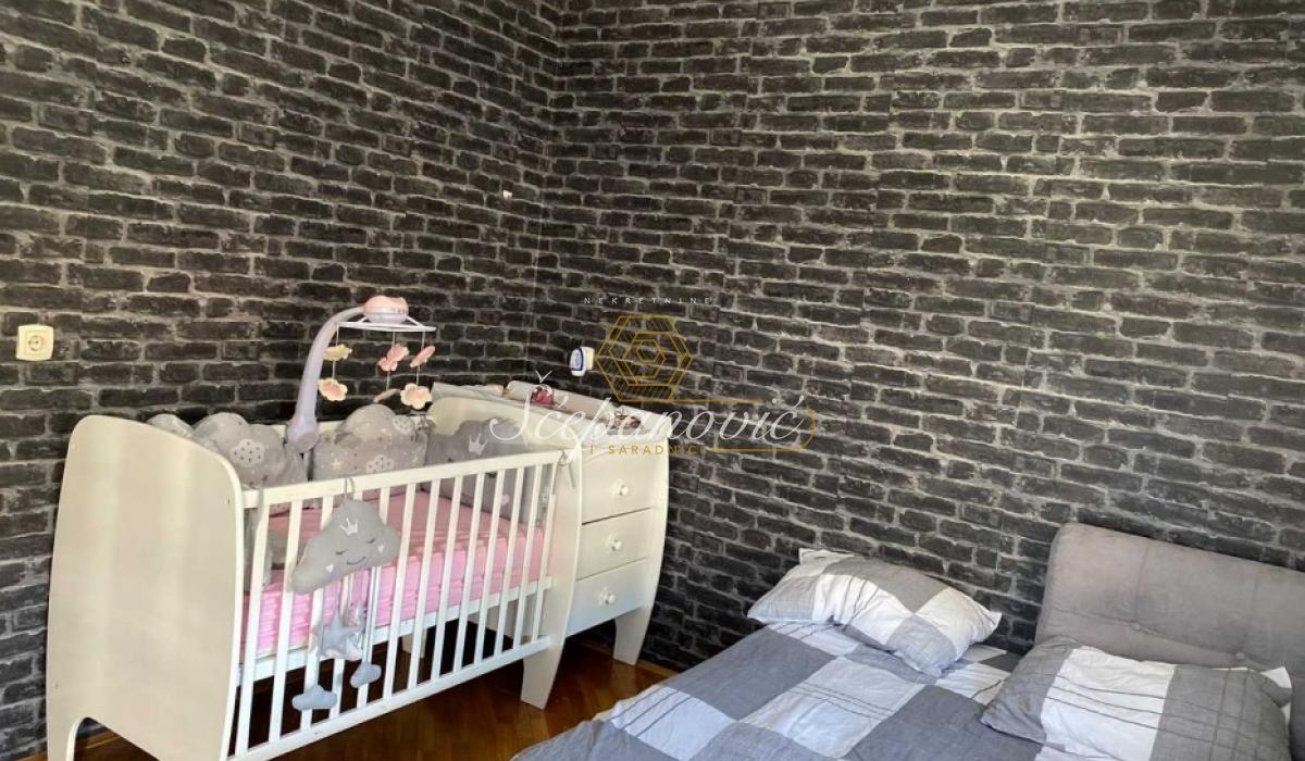 Stan Prodaja Novi Sad  71 m2