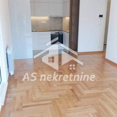 Stan Izdavanje Beograd Kalenić Pijaca 65 m2