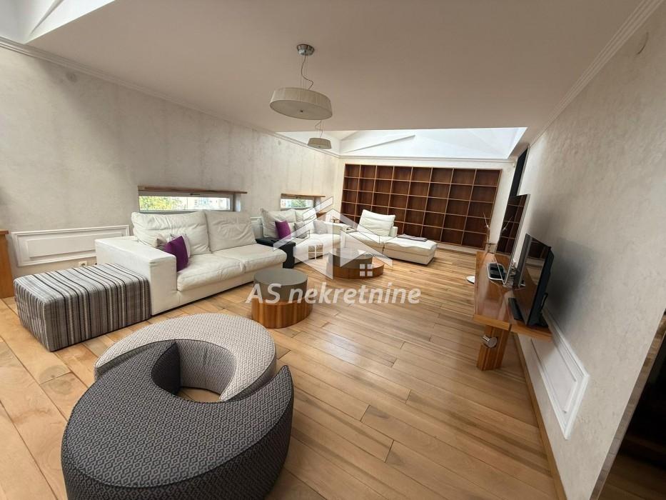 Stan Izdavanje Beograd Slavija 250 m2