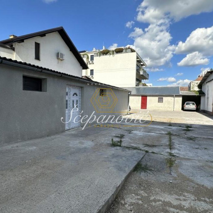 Lokal Izdavanje Novi Sad  664 m2