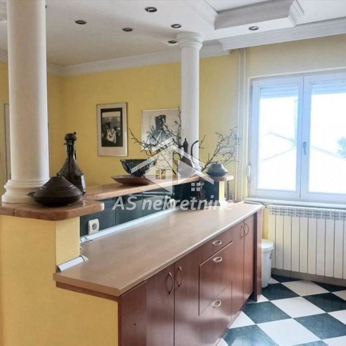 Stan Prodaja Beograd Dedinje 140 m2