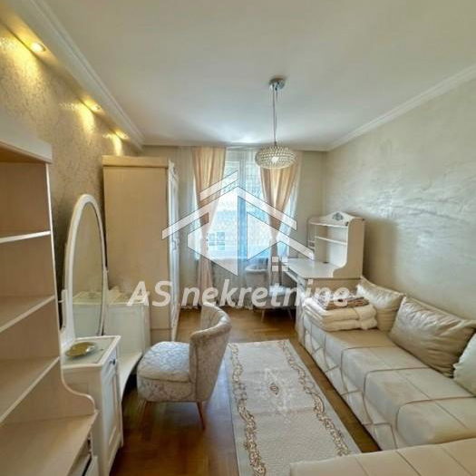 Trosoban stan za izdavanje, Čubura, Beograd, 80m², 1.100 €/mes