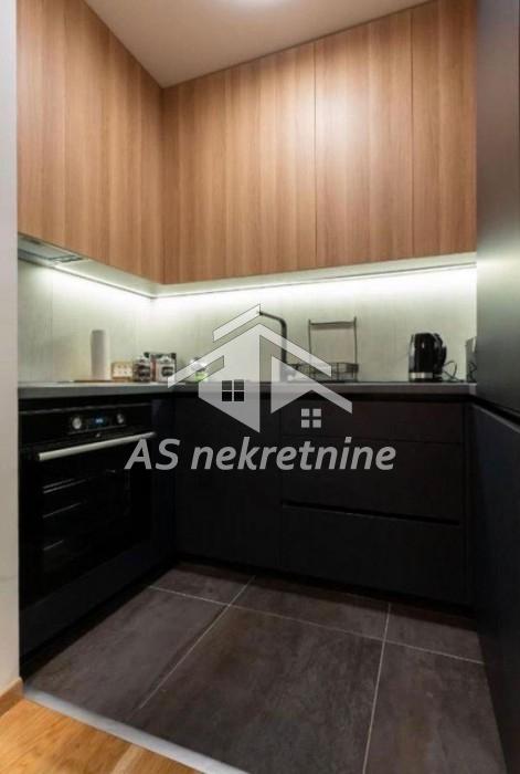 Stan Izdavanje Beograd Južni Bulevar 55 m2