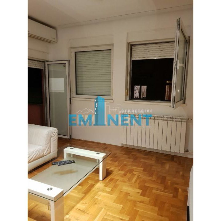 Stan Izdavanje Beograd  62 m2