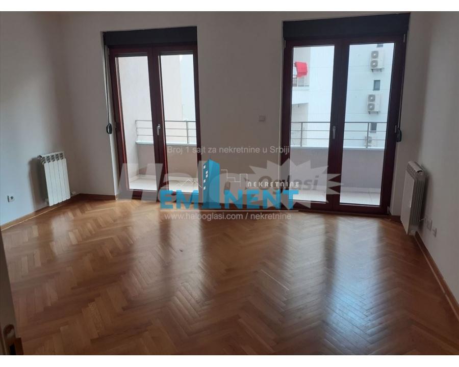 Stan Izdavanje Beograd Crveni Krst Vračar 90 m2