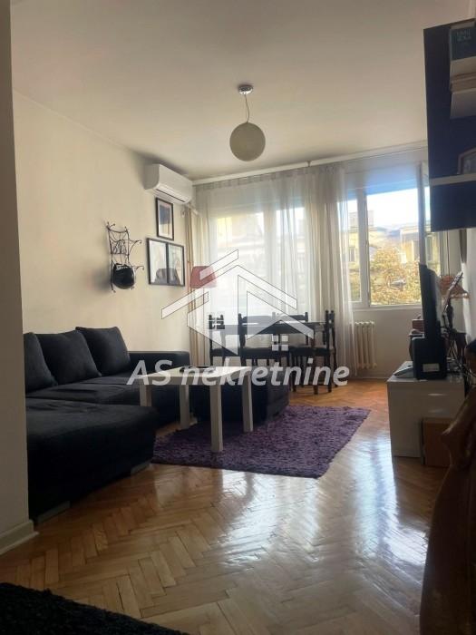 Stan Izdavanje Beograd Stan Izdavanje Beograd Pravni Fakultet - Vračar 70 m2