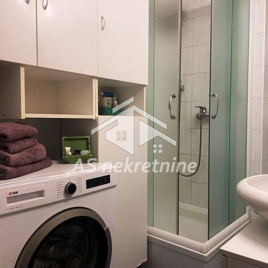 Trosoban stan za izdavanje, Pravni Fakultet – Vračar, Beograd, 70m², 1.300 €/mes