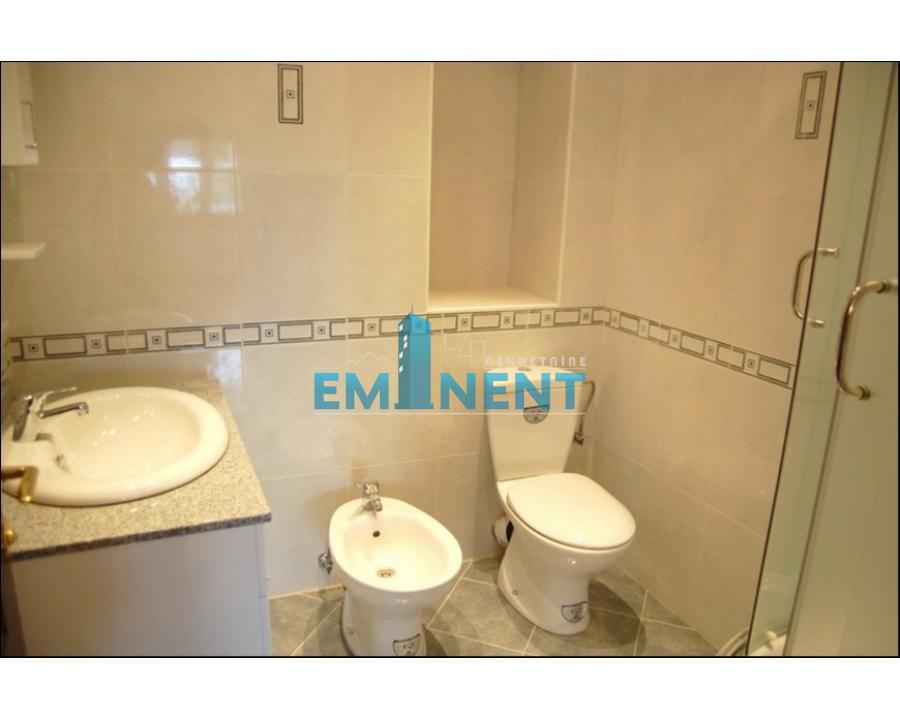 nekretnine-izdavanje-vNAaMRPZXm Višesoban stan za izdavanje, Dedinje, Beograd, 300m², 2.500 €/mes