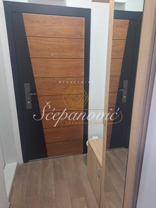 nekretnine-izdavanje-vsHtFpdZli Jednosoban stan na prodaju, Banatić, Novi Sad, 16m², 59.500 €