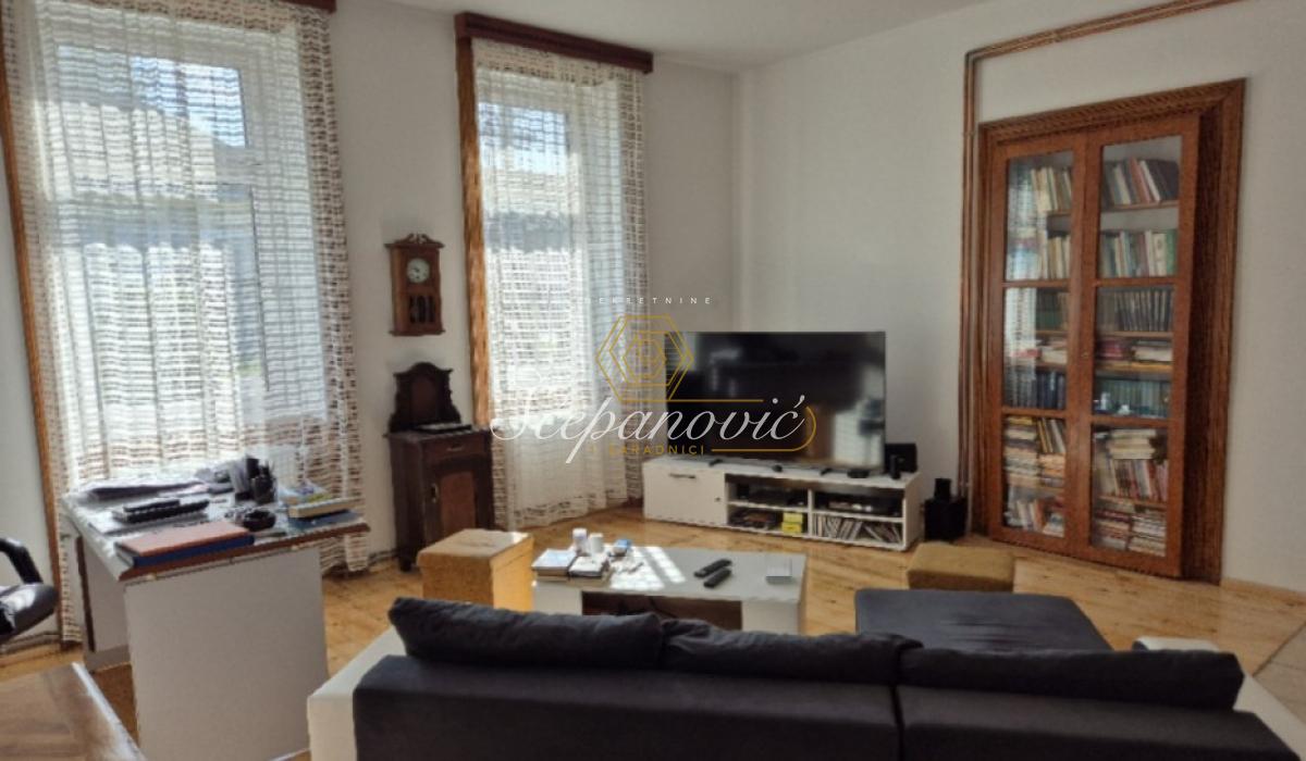 Kuća Prodaja Odžaci  430 m2