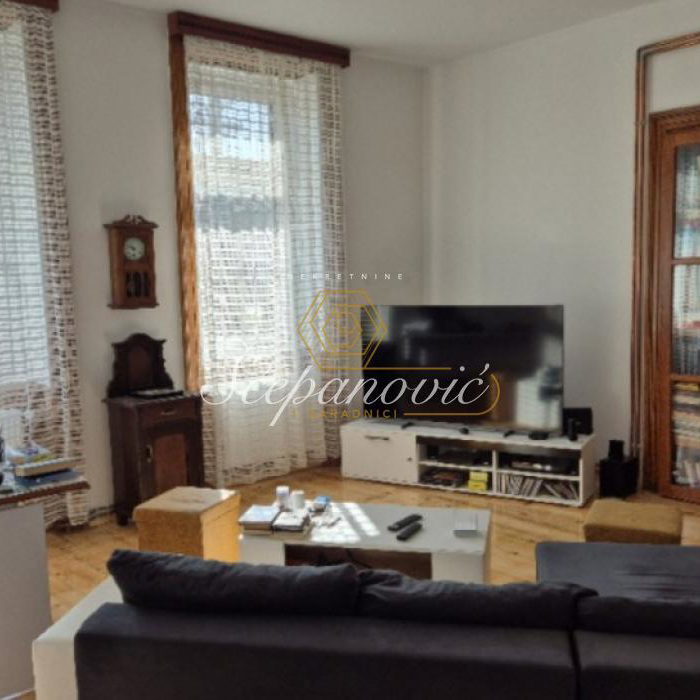 Kuća Prodaja Odžaci  430 m2