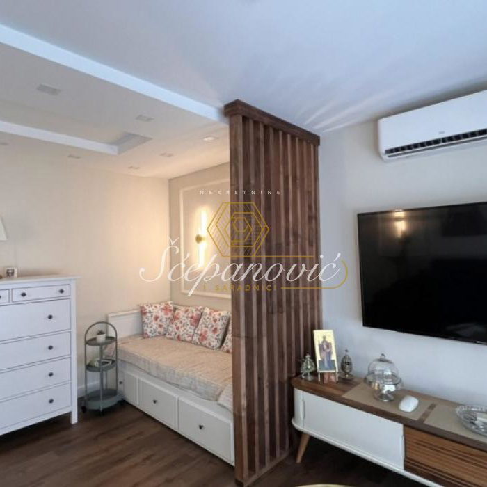 Stan Prodaja Novi Sad  71 m2