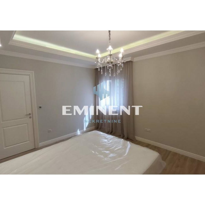 Petosoban stan za izdavanje, Senjak, Beograd, 215m², 1. sprat, 4.500 €/mes