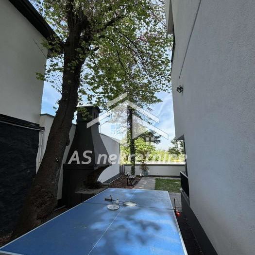 Petosoban stan za izdavanje, Senjak, Beograd, 200m², 3.100 €/mes