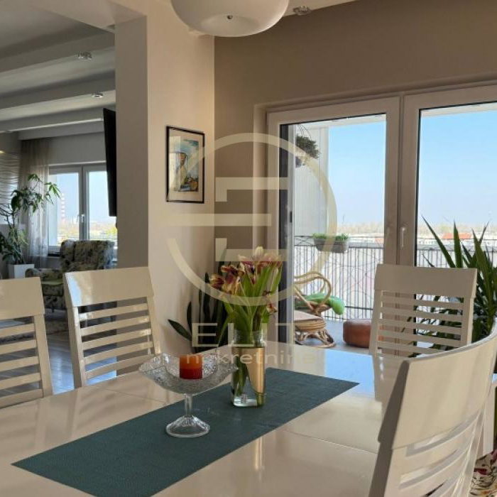 Kuća na prodaju, Petrovaradin, Novi Sad, 273m², 450.000 €