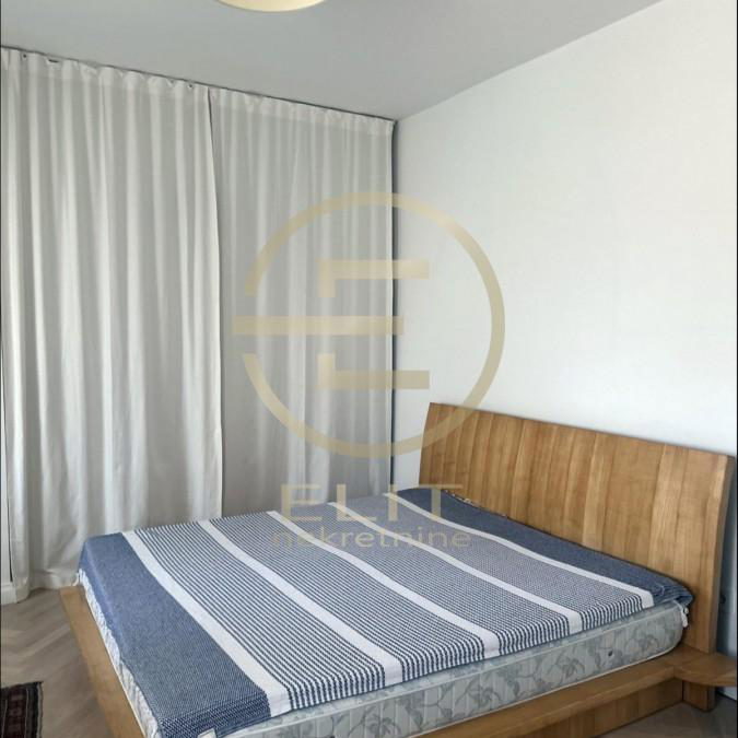 Trosoban stan za izdavanje, Centar, Novi Sad, 93m², 1.200 €/mes