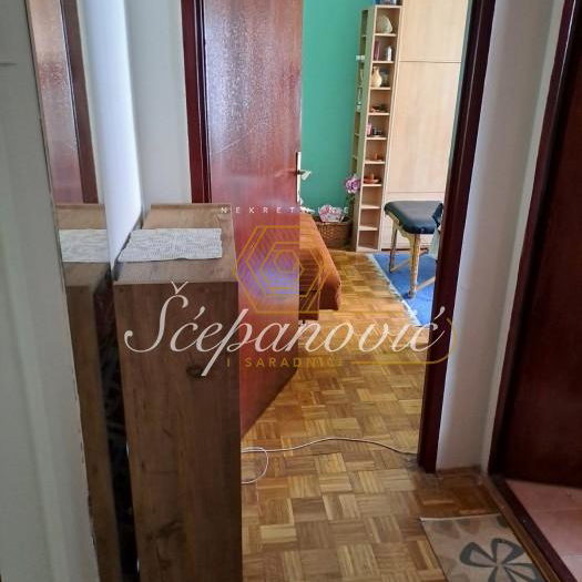 Četvorosoban stan za izdavanje, Sajmište, Novi Sad, 83m², 600 €/mes