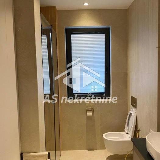 Trosoban stan za izdavanje, Neimar, Beograd, 145m², 3.000 €/mes
