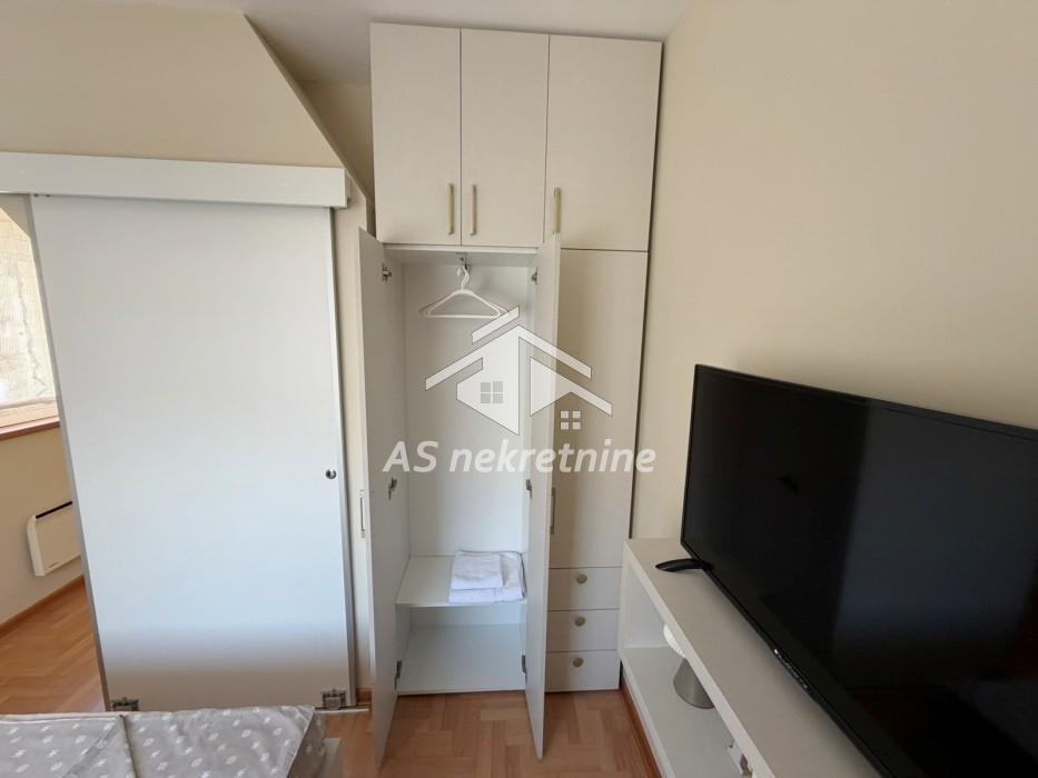Dvosoban stan za izdavanje, Hram Svetog Save, Beograd, 54m², 2. sprat, 850 €/mes