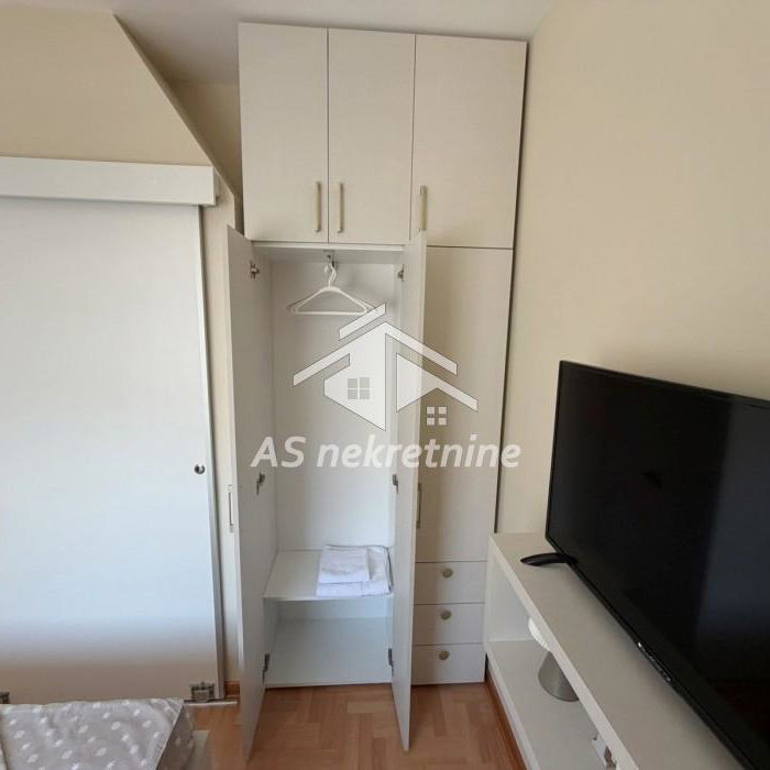 Dvosoban stan za izdavanje, Hram Svetog Save, Beograd, 54m², 2. sprat, 850 €/mes