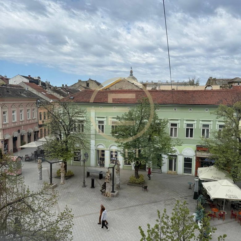Lokal Izdavanje Novi Sad  80 m2