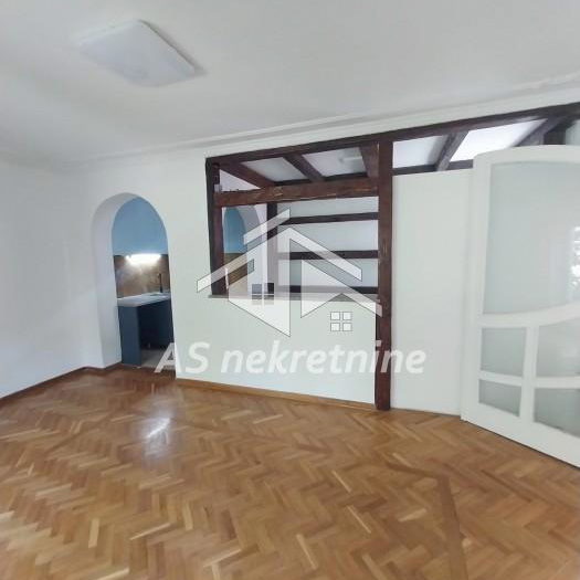 Kuća Izdavanje Beograd Neimar 260 m2
