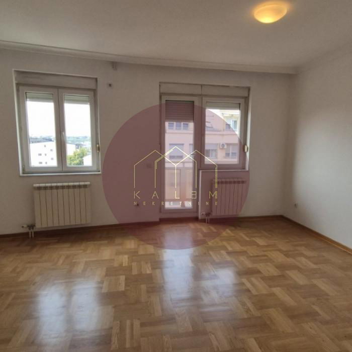 Stan Izdavanje Beograd Lekino Brdo 108 m2