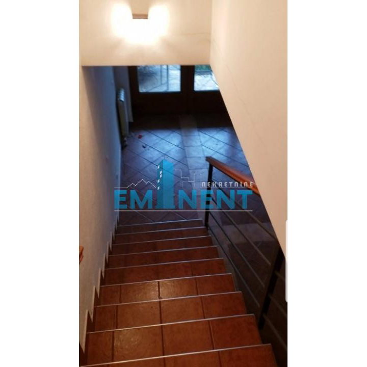 Kuća Izdavanje Beograd Dedinje 220 m2