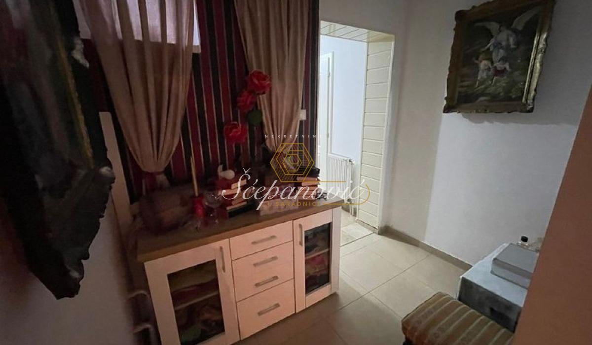 nekretnine-prodaja-GQ57zENMXA Trosoban stan na prodaju, Bulevar Oslobođenja, Novi Sad, 52m², 123.000 €