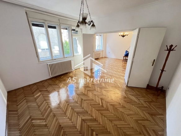 Stan Izdavanje Beograd Skadarlija 66 m2