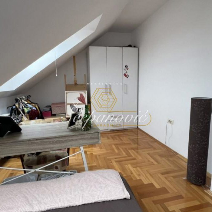 Četvorosoban stan na prodaju, Telep, Novi Sad, 77m², 174.000 €