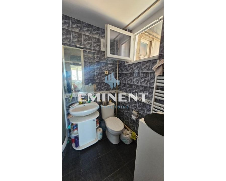 nekretnine-prodaja-J2b8p8ePNv Četvorosoban stan na prodaju, Crveni Krst, Beograd, 72m², 195.000 €