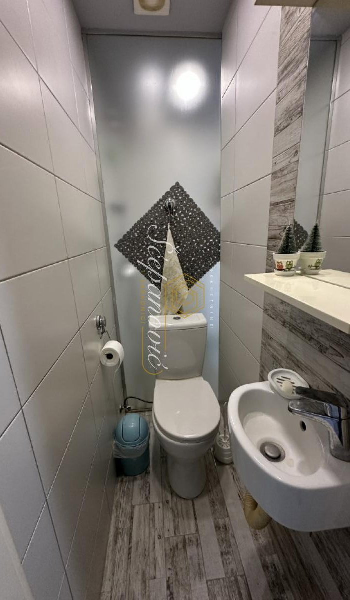 nekretnine-prodaja-JAiflJY7I7 Trosoban stan na prodaju, Novo Naselje, Novi Sad, 75m², 190.000 €