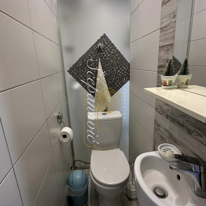 Trosoban stan na prodaju, Novo Naselje, Novi Sad, 75m², 190.000 €