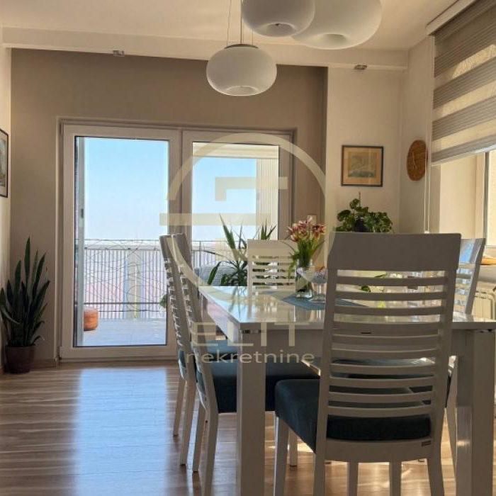 Kuća na prodaju, Petrovaradin, Novi Sad, 273m², 450.000 €