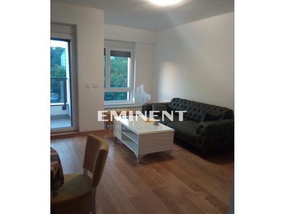 Stan Izdavanje Beograd Tošin Bunar 70 m2