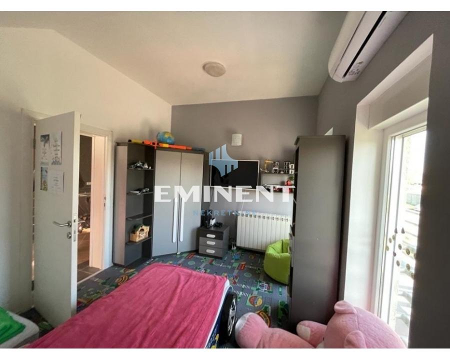 nekretnine-prodaja-N73mDNl5TQ Kuća na prodaju, Stari Banovci, Stara Pazova, 342m², 420.000 €