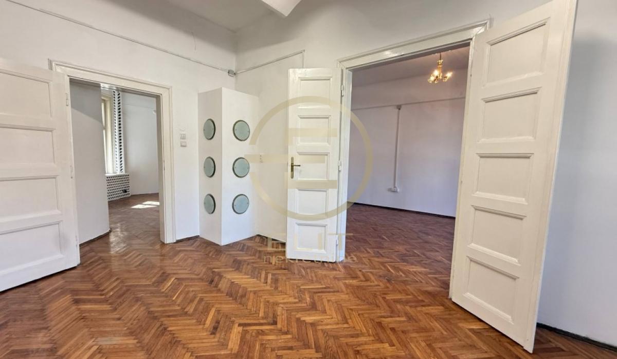 Lokal Izdavanje Novi Sad  93 m2