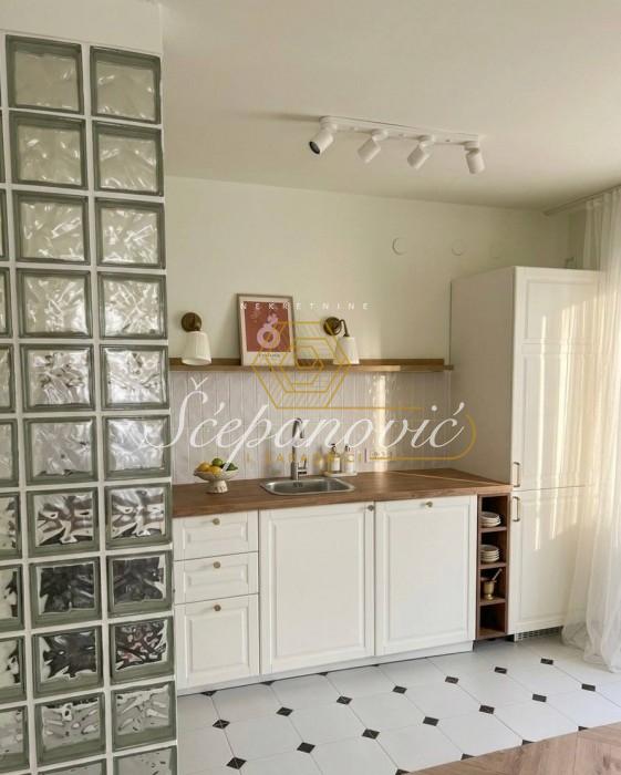 Stan Prodaja Novi Sad  49 m2