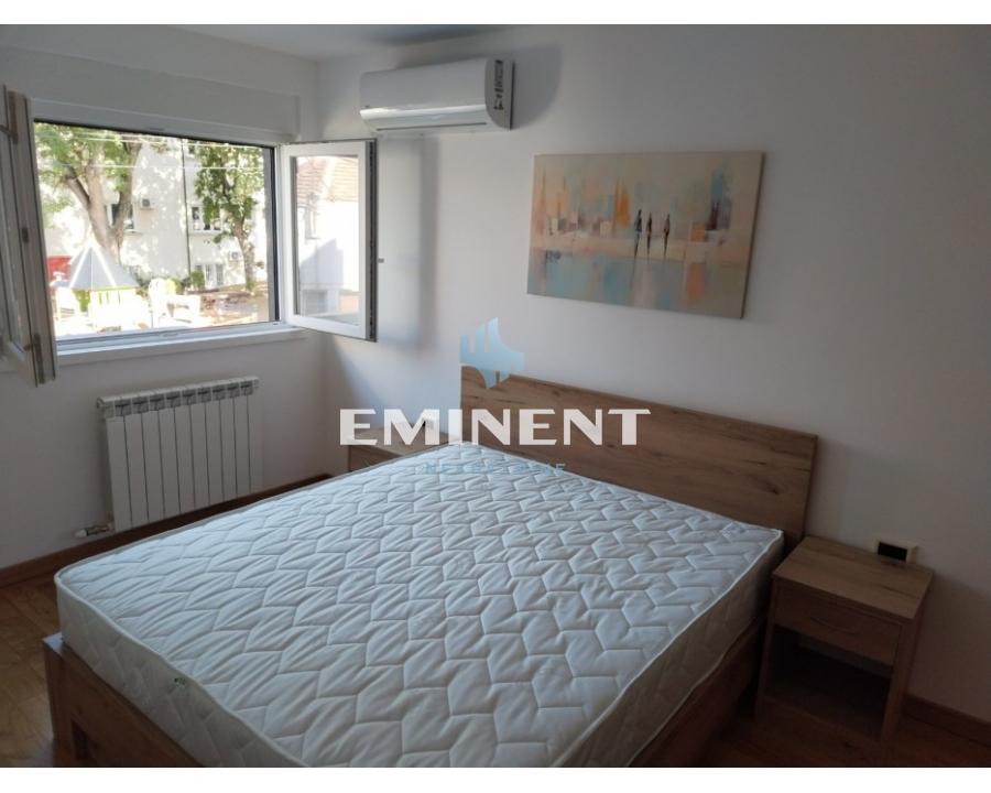 nekretnine-prodaja-SEChXINuc4 Stan Izdavanje Beograd Dimitrija Tucovića 84 m2