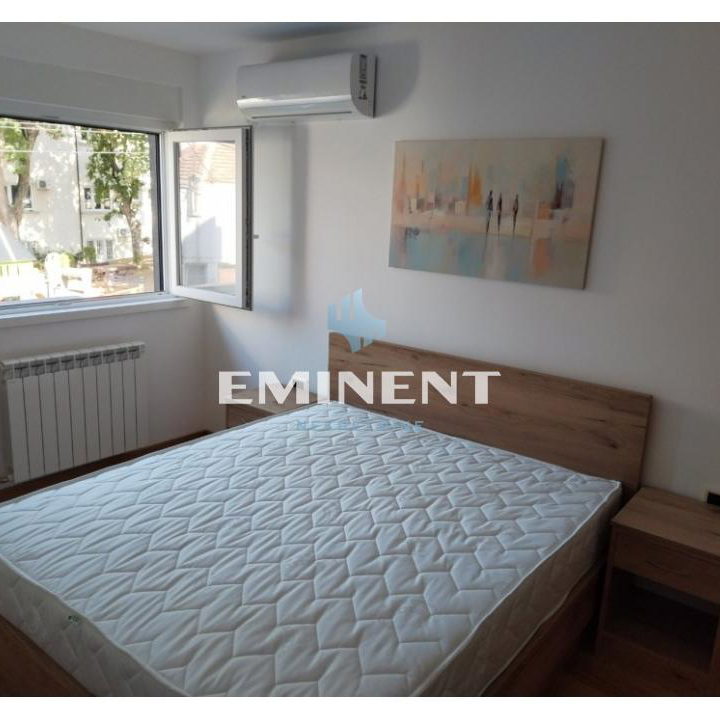 Stan Izdavanje Beograd Dimitrija Tucovića 84 m2
