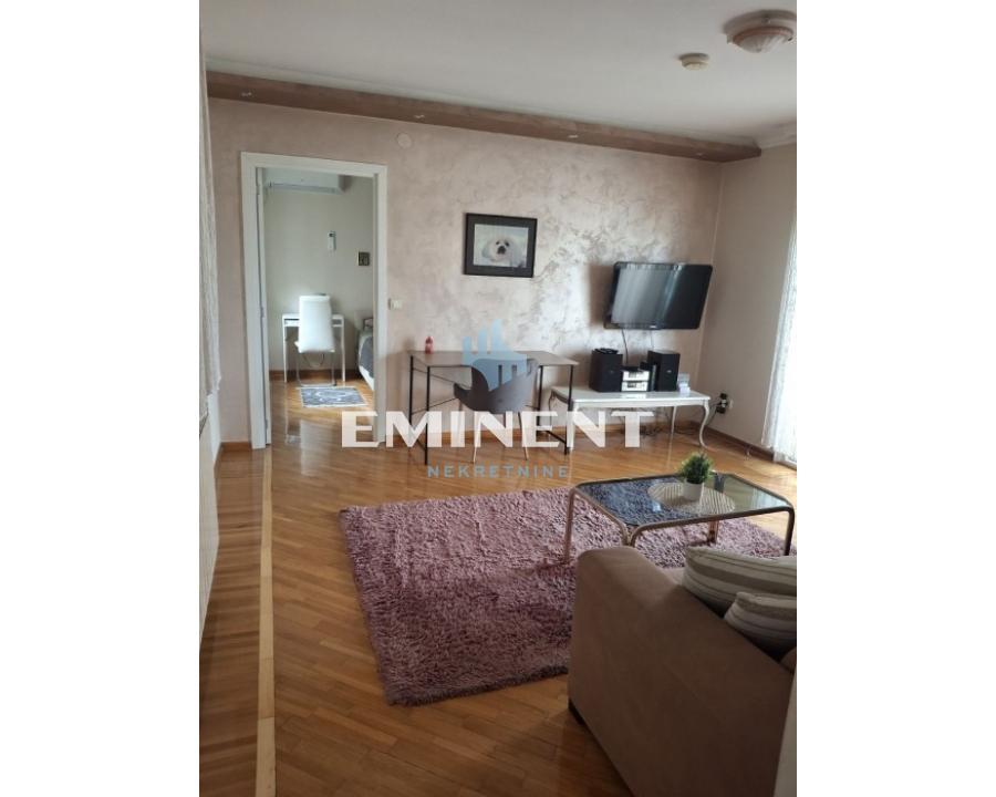 Dvosoban stan za izdavanje, Centar, Beograd, 47m², 900 €/mes