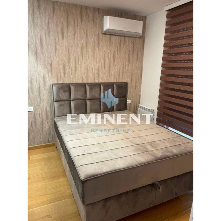 Stan Izdavanje Beograd Blok 65 45 m2