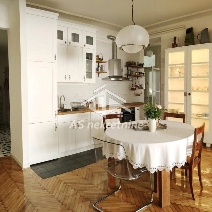 Stan Izdavanje Beograd Kalenić Pijaca 140 m2