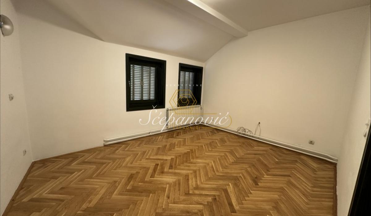 nekretnine-prodaja-VCwMCbcn9z Kuća za izdavanje, Centar, Novi Sad, 281m², 2.000 €/mes