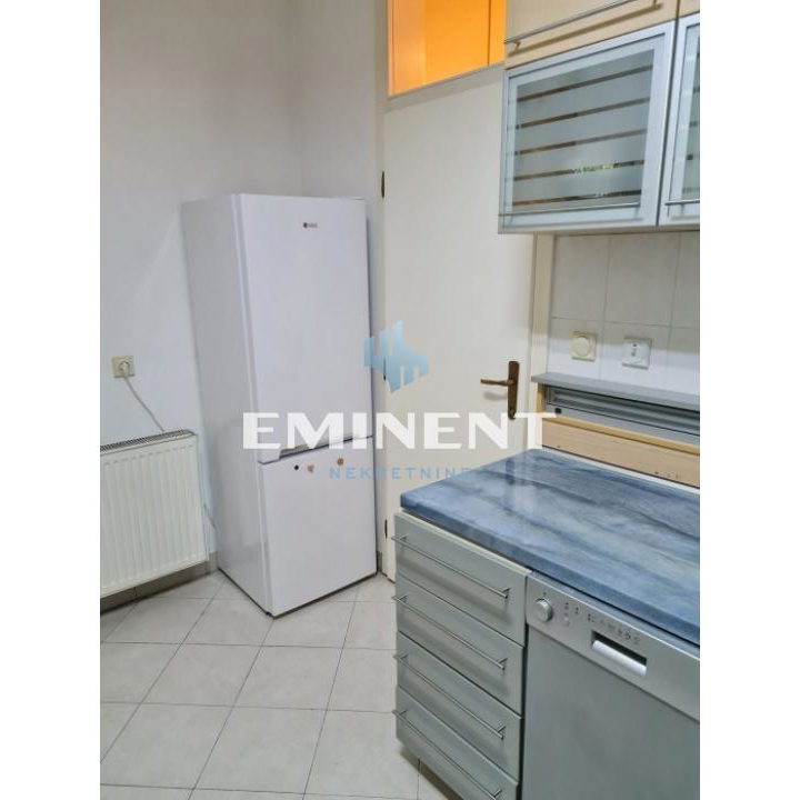 Stan Izdavanje Beograd Blok 22 84 m2