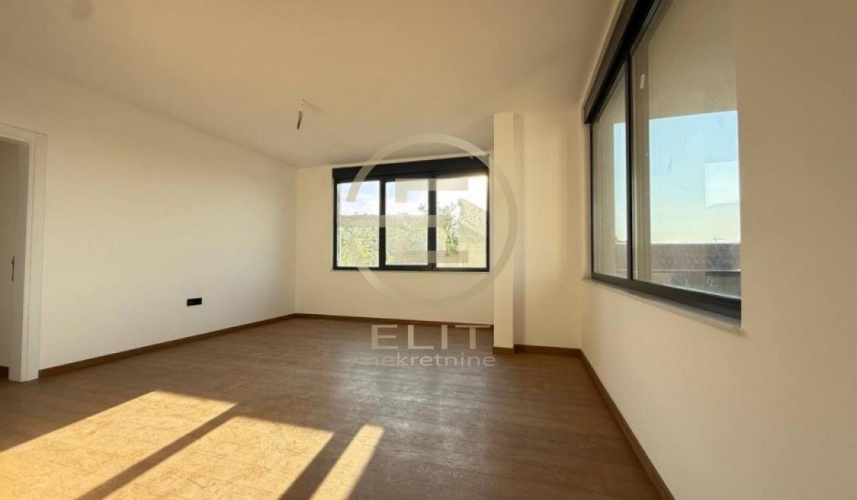 Stan Prodaja Novi Sad Stan Prodaja Novi Sad Bulevar Patrijarha Pavla 135 m2