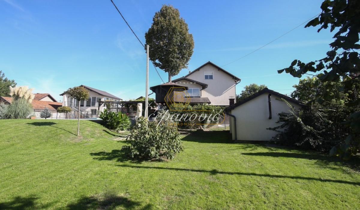 Kuća Prodaja Novi Sad  370 m2