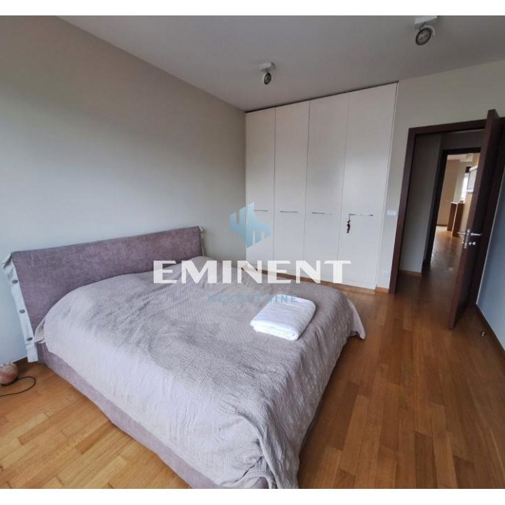 Stan Izdavanje Beograd Hram Svetog Save 102 m2