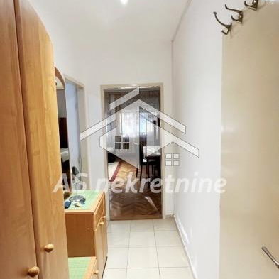 Trosoban stan za izdavanje, Blok 33 – Geneks, Beograd, 62m², 800 €/mes